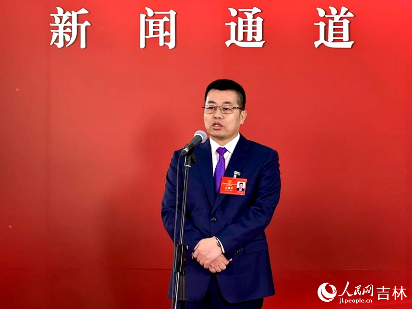 聚焦2025吉林两会｜陈加利：打造高品质旅居康养目的地为吉林省特色文旅产业添砖加瓦(图1)