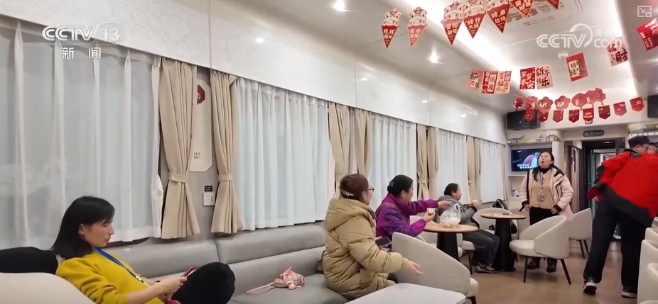 突破“养老=被动照护”旧框架 “银发经济”开辟更多增量市场(图1)