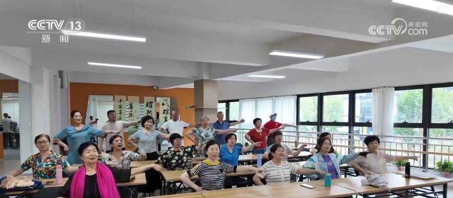 突破“养老=被动照护”旧框架 “银发经济”开辟更多增量市场(图11)