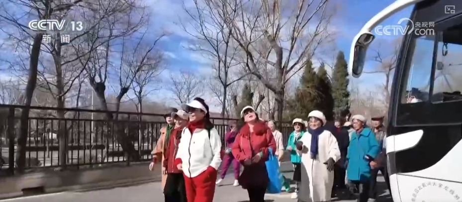 银发经济活力迸发 以多元新场景服务“新市民”开辟更多增量市场(图1)