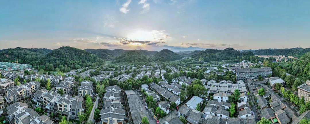 咸丰县发布3条避暑康养精品旅游线路(图1)