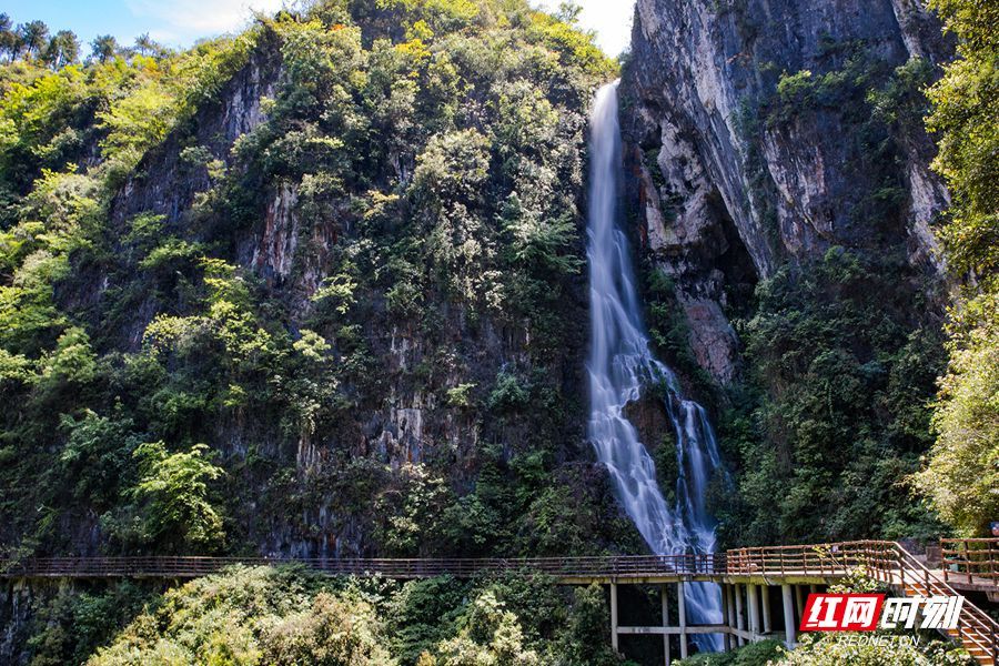 湖南花垣：在山水间拥抱清凉与康养(图2)