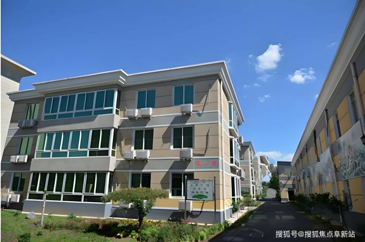 【江达爱心养老院】收费概况：2025地址探寻电话获取(图4)
