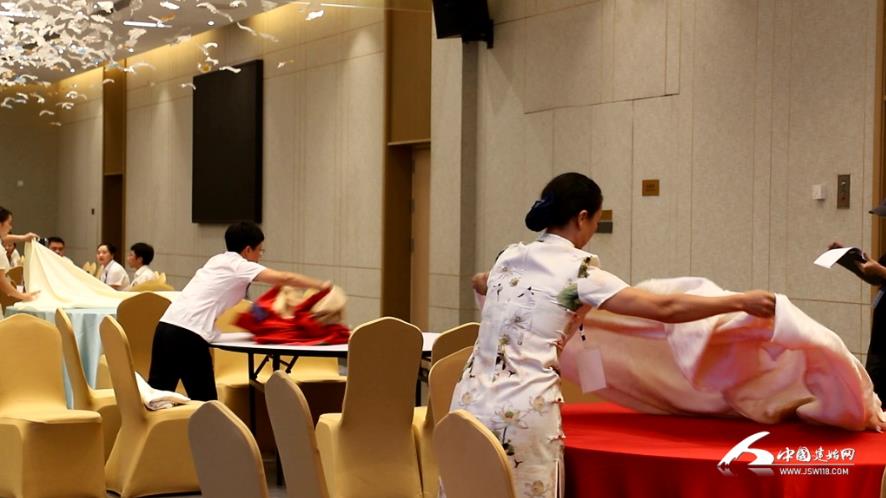 建始县举行第一届康养服务技能竞赛(图2)
