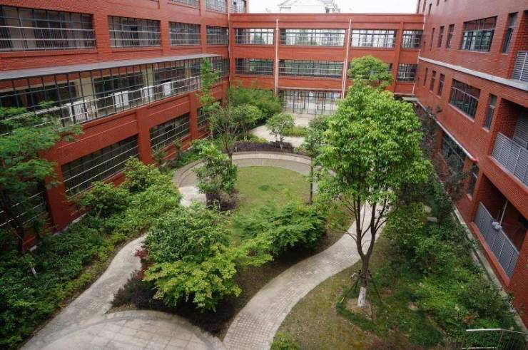 上海高端养老院查询九如城(小昆山)康养中心最新价格环境、设施、餐饮、娱乐、医疗、护理2025服务详情大全(图1)